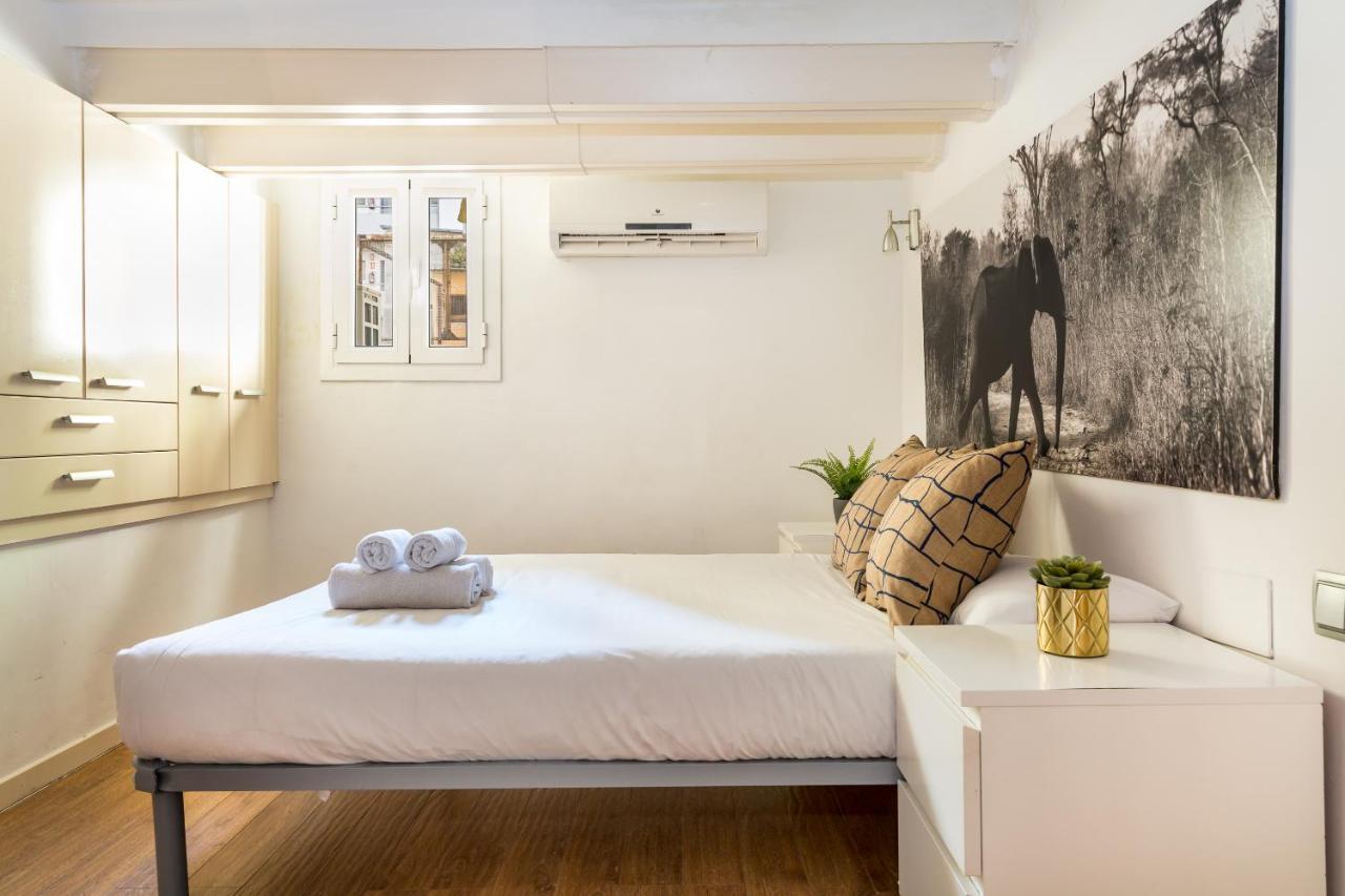 Fridays Flats Dreamy Duplex - Stylish Beach Loft Барселона Экстерьер фото