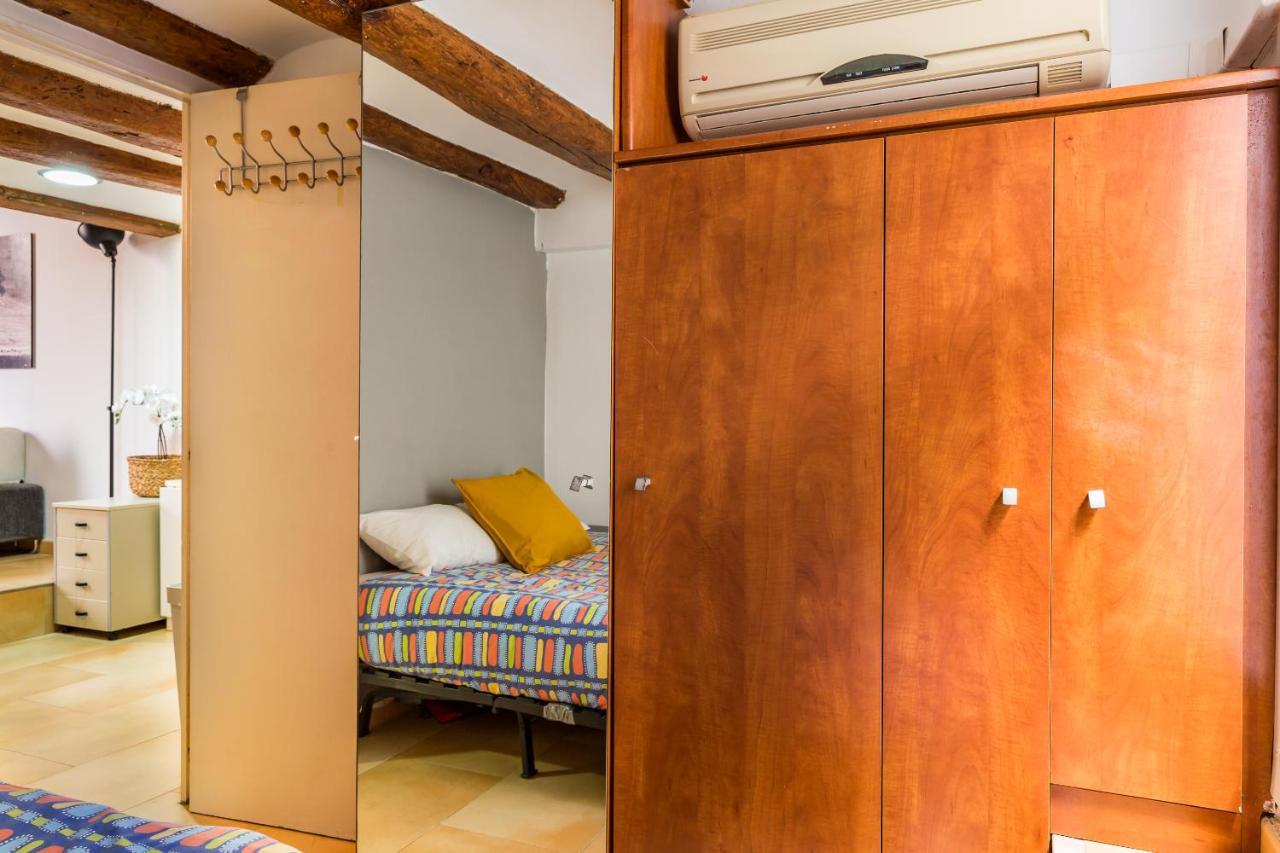 Fridays Flats Dreamy Duplex - Stylish Beach Loft Барселона Экстерьер фото